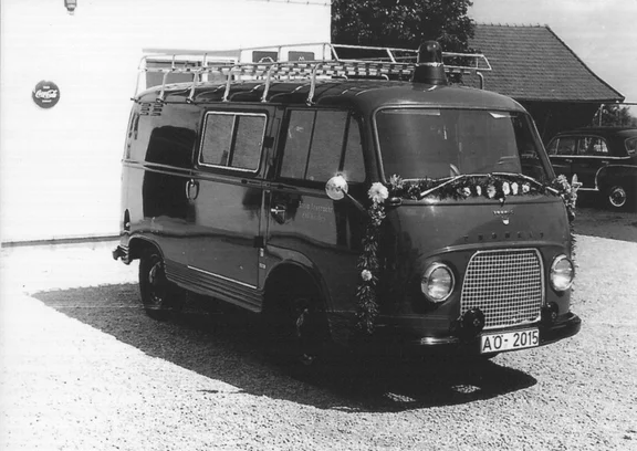 Ford_Transit_1963.jpg